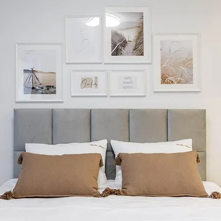 アパート Baltic Dune Z Dostepem Do Basenow,jacuzzi,strefy Saun - Pinea Pobierowo-sannel For Rent ポビエロボ